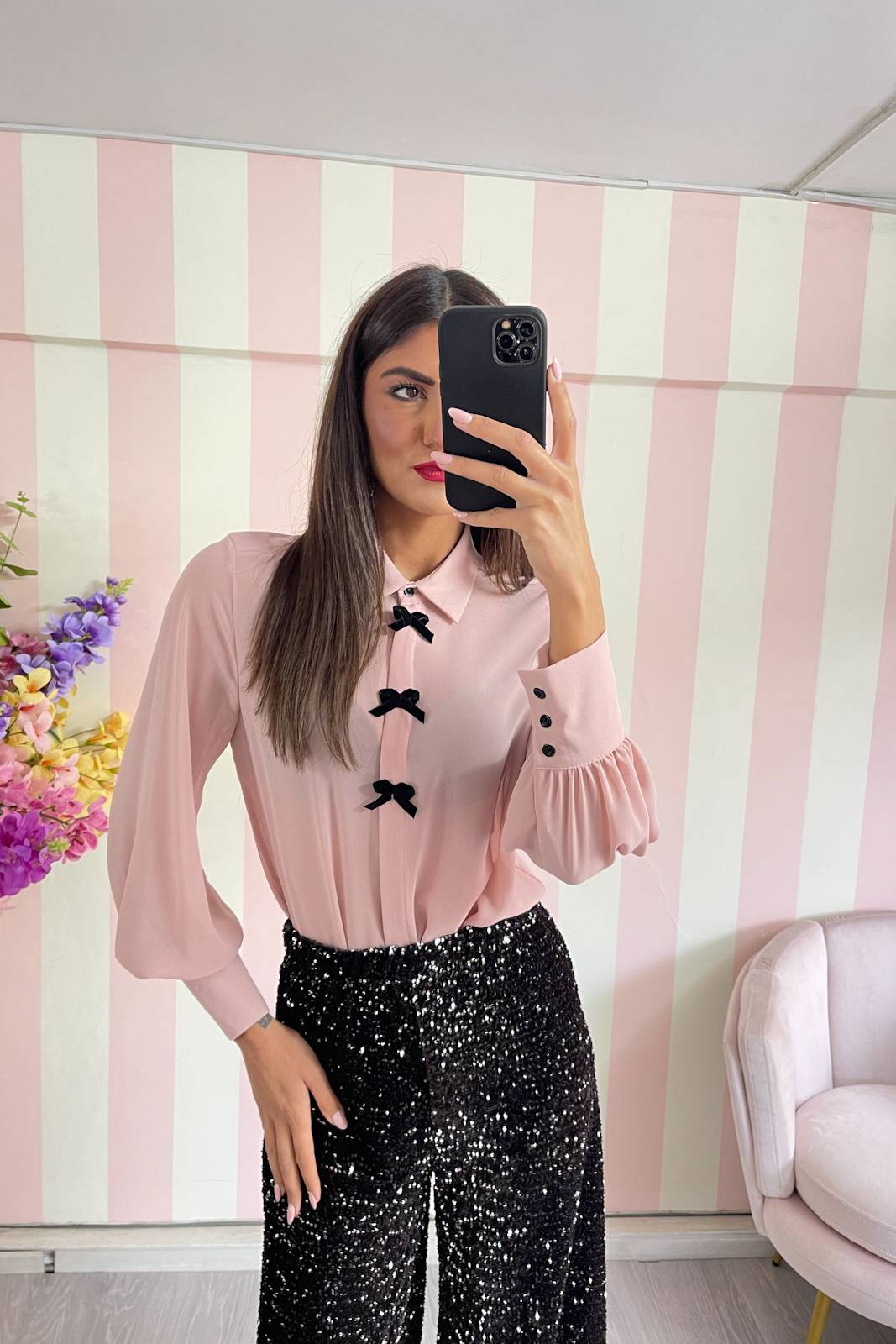 STORIA CAMICIA CON FIOCCHETTI