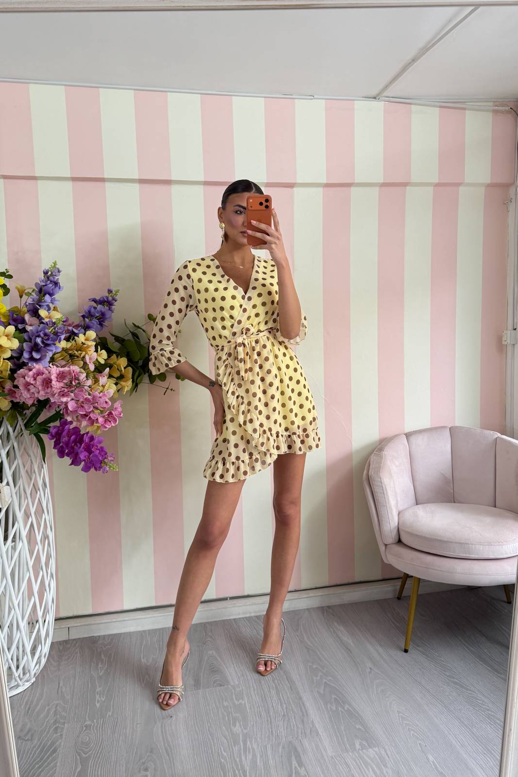 STORIA ABITO POIS-HELENA