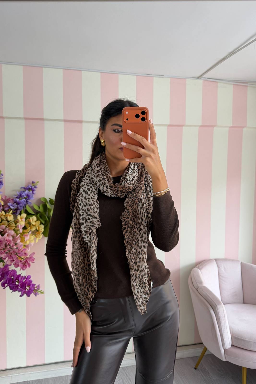 STORIA MAGLIA CON FOULARD ANIMALIER