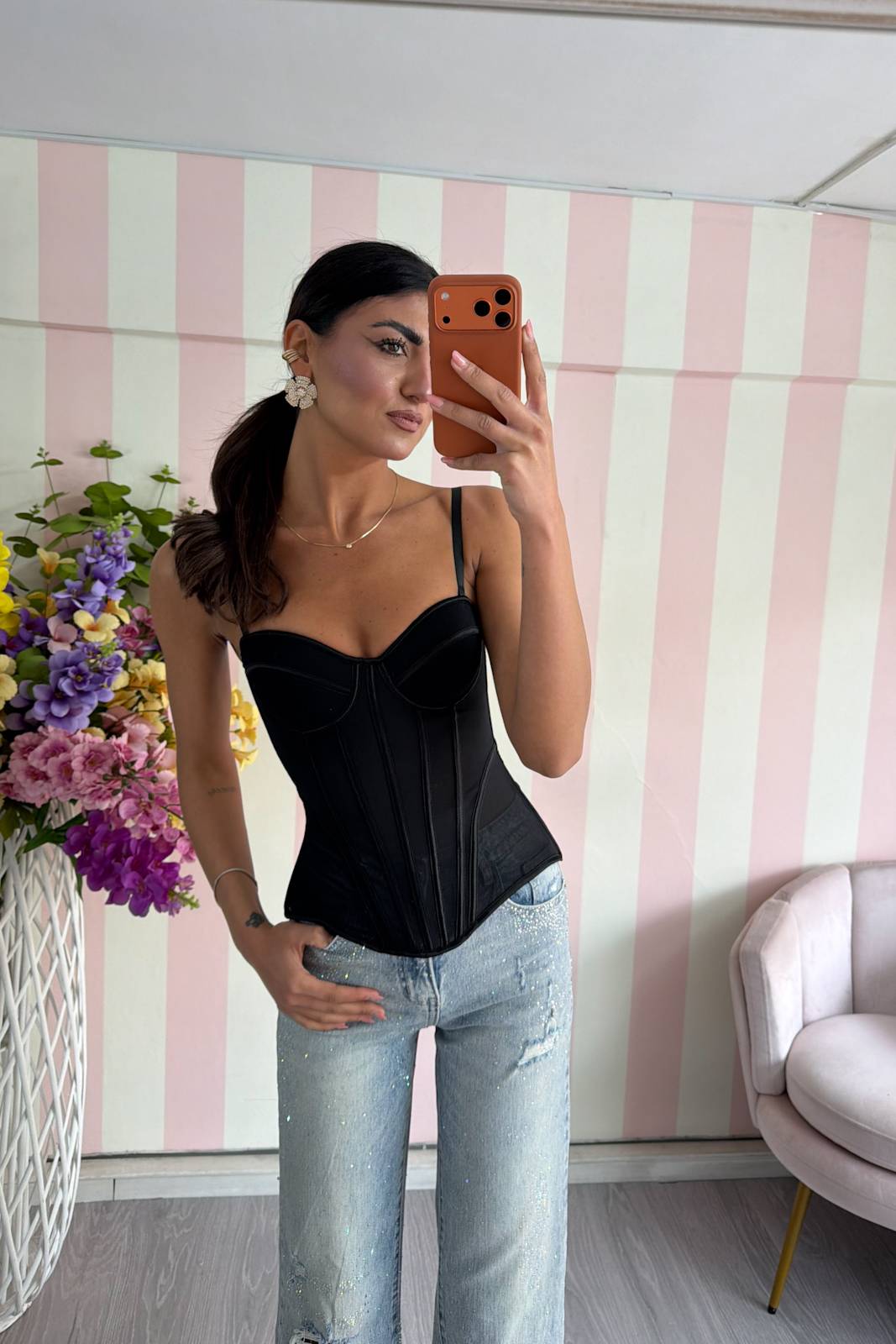 STORIA BUSTINO THELMA