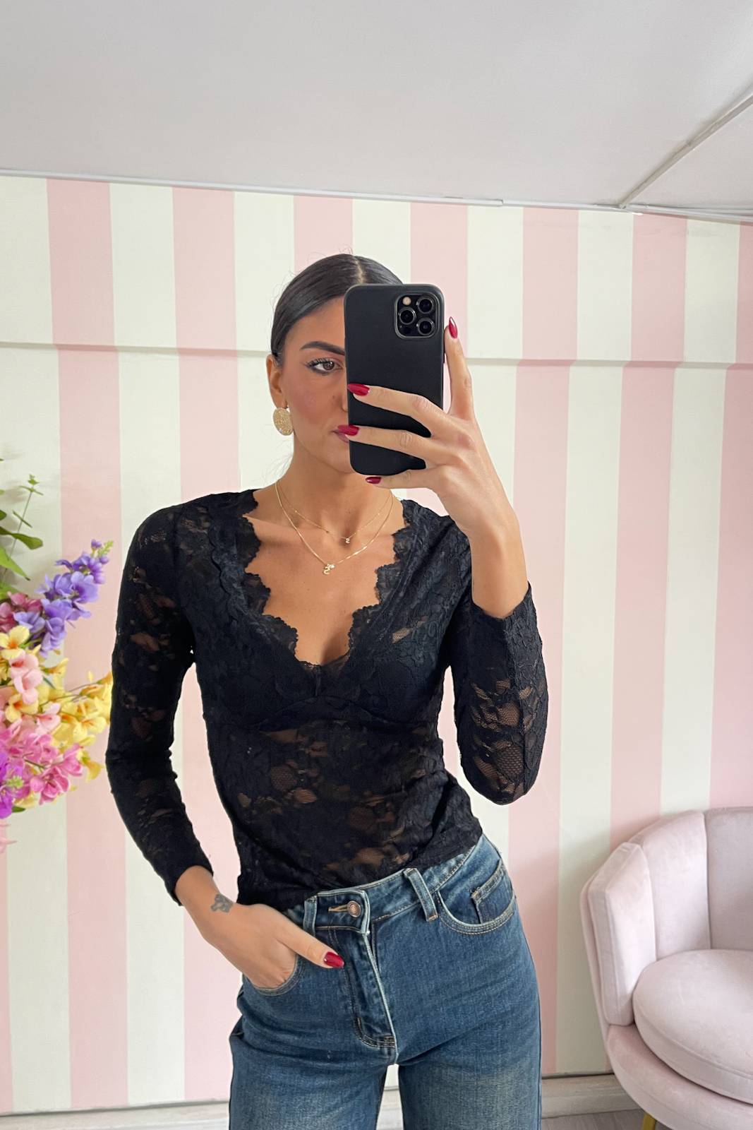 STORIA MAGLIA IN PIZZO SCOLLO A PUNTA