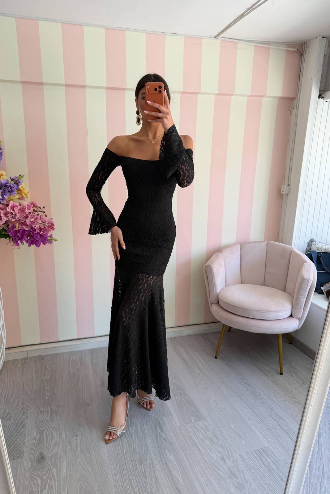 STORIA ABITO DOLORES