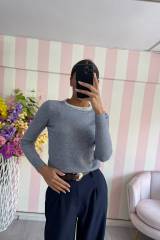 STORIA MAGLIA CON GIROCOLLO IN PERLE