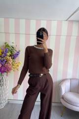 STORIA MAGLIA CON GIROCOLLO IN PERLE