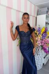 STORIA ABITO RED CARPET