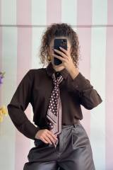 STORIA CAMICIA CON CRAVATTA