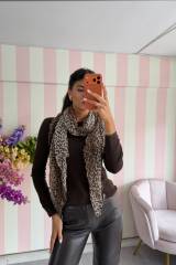 STORIA MAGLIA CON FOULARD ANIMALIER
