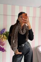 STORIA MAGLIA CON FOULARD ANIMALIER