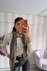 STORIA MAGLIA CON FOULARD ANIMALIER