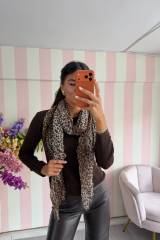 STORIA MAGLIA CON FOULARD ANIMALIER
