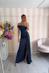 STORIA ABITO LUCREZIA