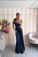 STORIA ABITO LUCREZIA