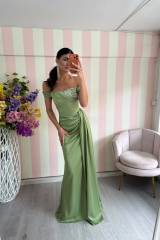 STORIA ABITO LUCREZIA