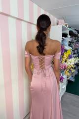 STORIA ABITO LUCREZIA