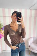 STORIA MAGLIA IN PIZZO SCOLLO A PUNTA