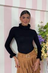 STORIA MAGLIA CON ROUCHES